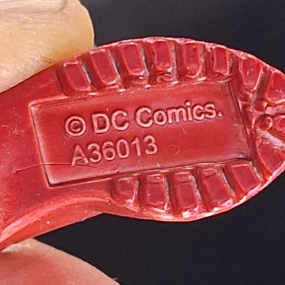 DC Comics Super Villains Bizarro Action Figure Collectible/ Red and Blue Costume - Picture 6 of 10